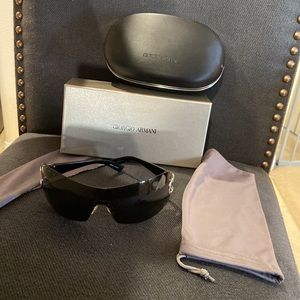 Giorgio Armani black sunglasses style 656/s r2sp9 105